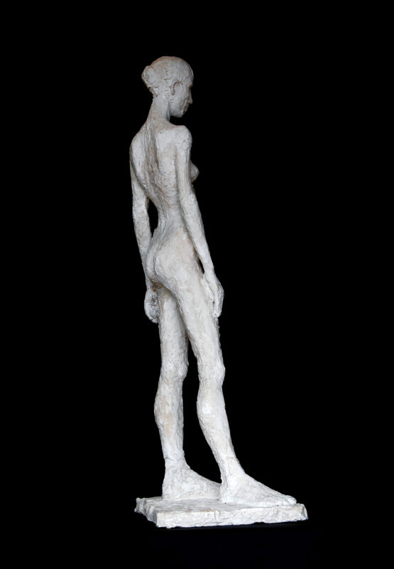 Linde-Kauert_kl-stehende-Skulptur-3