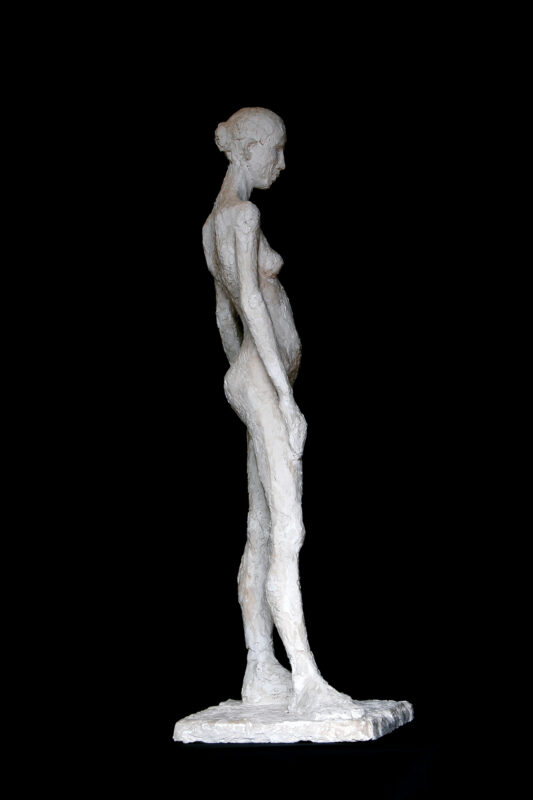 Linde-Kauert_kl-stehende-Skulptur-4